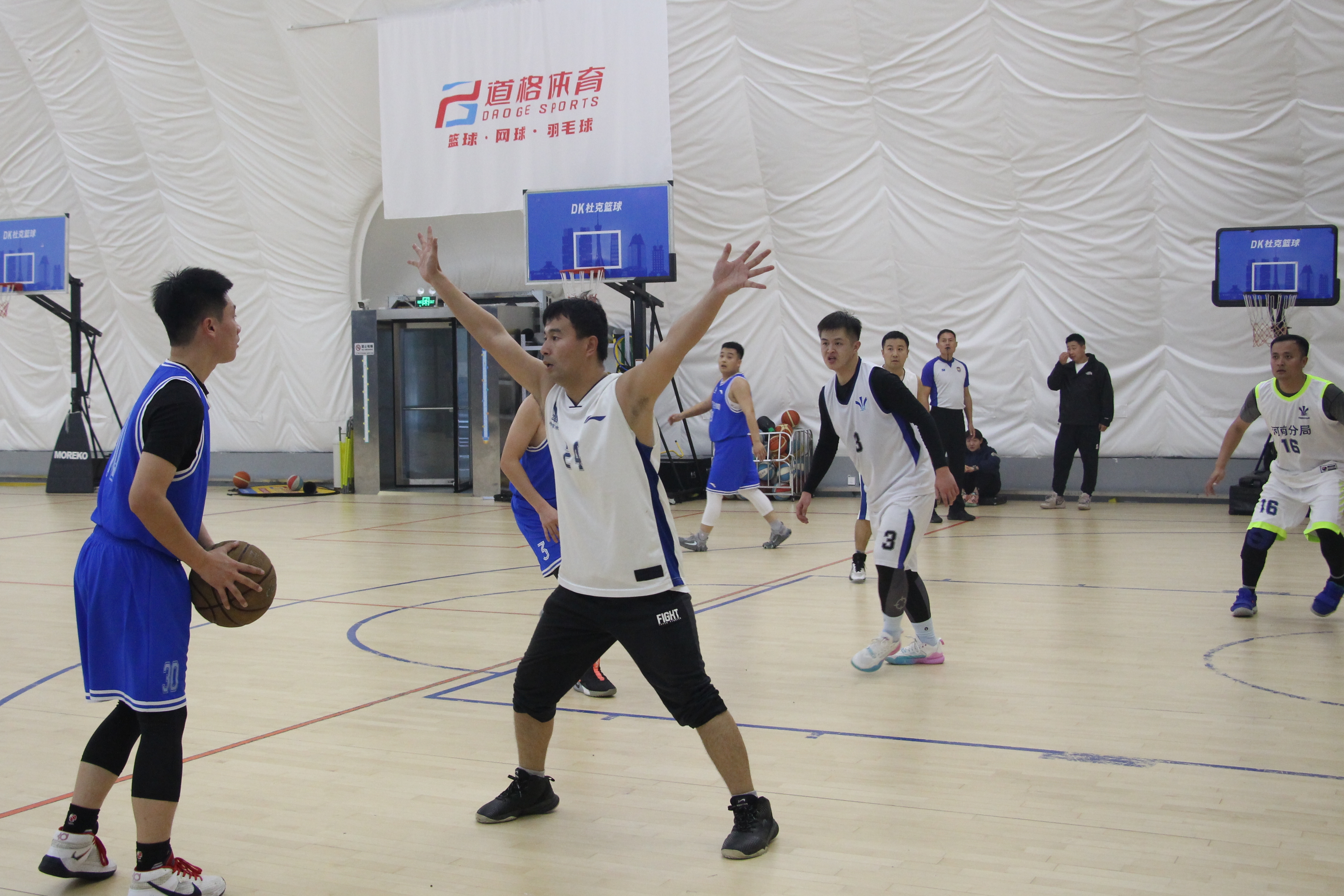 包含B体育：未来的运动员：技术、心理与身体素质的统合的词条
