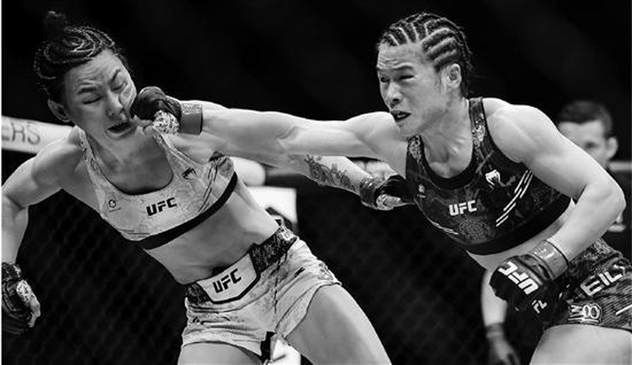 B体育:UFC终极格斗，铁笼之战血脉喷张的简单介绍